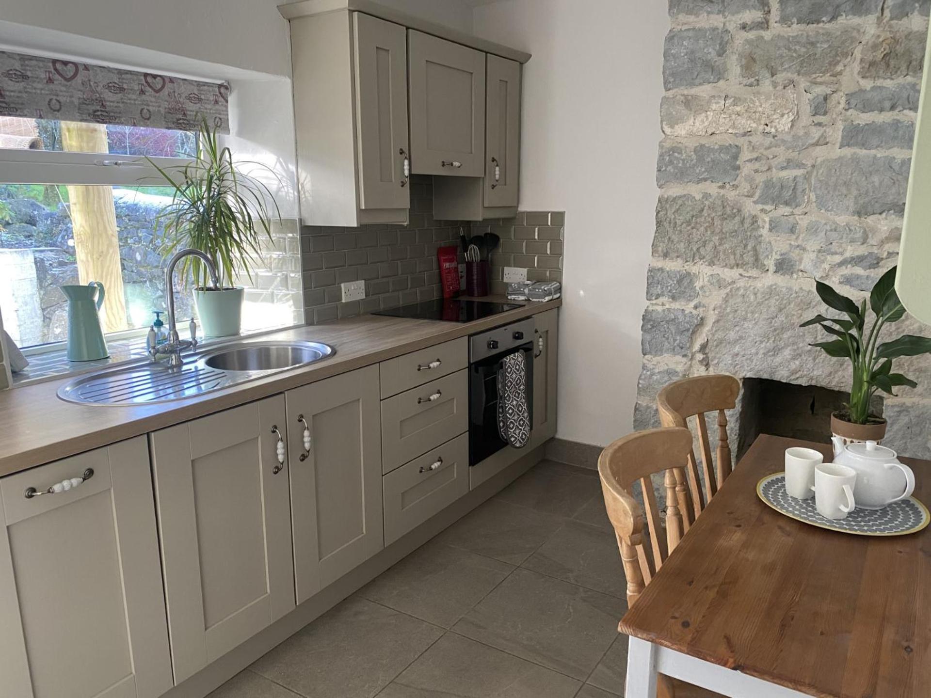 The Cottage @ Burkedale House Corofin  Exterior photo